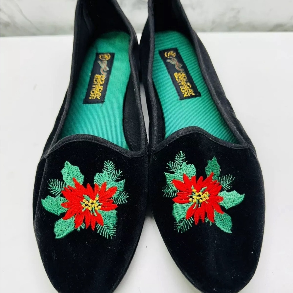 Vintage Christmas Velvet Holiday Editions Flats Size 7.5